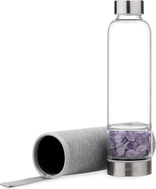 Botella de cristal Navaris con amatista natural en la base – Agua energizada 420 ml.
