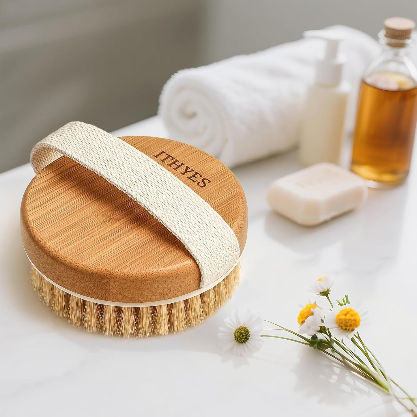 Cepillo corporal en seco de cerdas naturales con bolitas de masaje – exfoliación, masaje y bienestar diario.