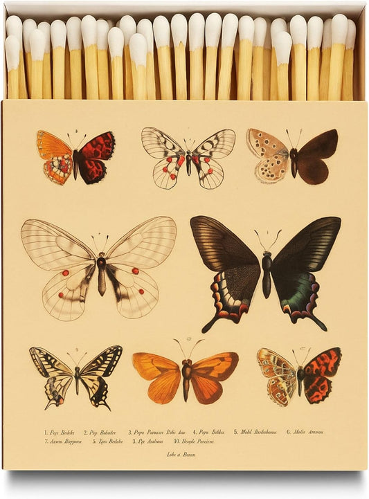 Caja de cerillas largas decorada con mariposas – ideal para encender velas, inciensos y rituales con estilo.
