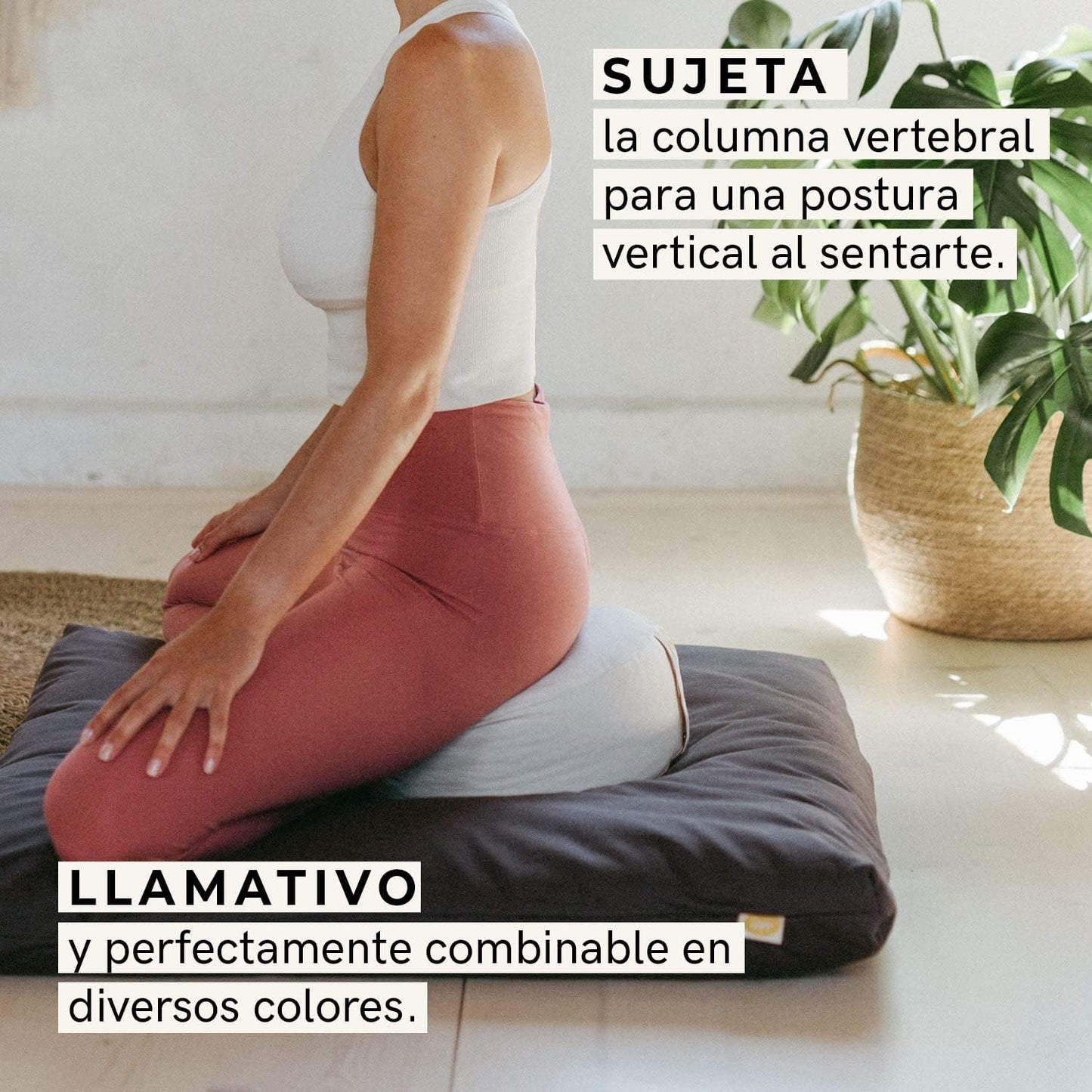 Cojín de meditación de algodón orgánico con relleno natural de espelta – soporte firme y cómodo para yoga y prácticas espirituales.