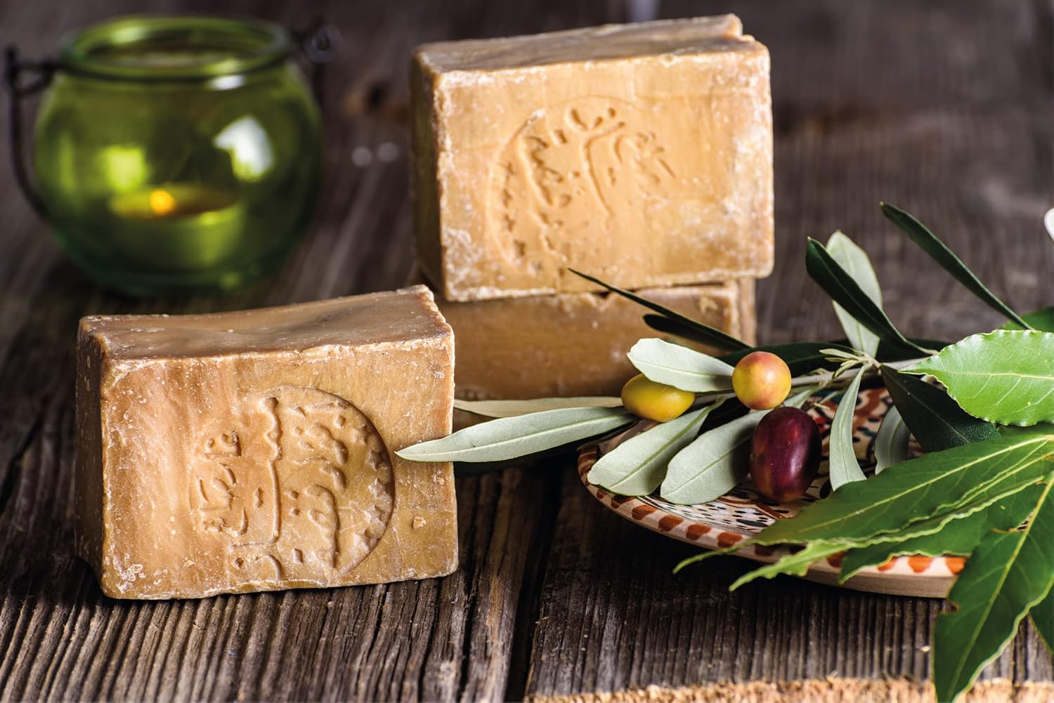 Jabón de Alepo natural Pure Now con aceite de oliva y laurel – cuidado ancestral y artesanal para la piel.
